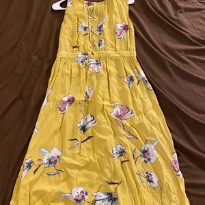 Yellow backless cotton dress